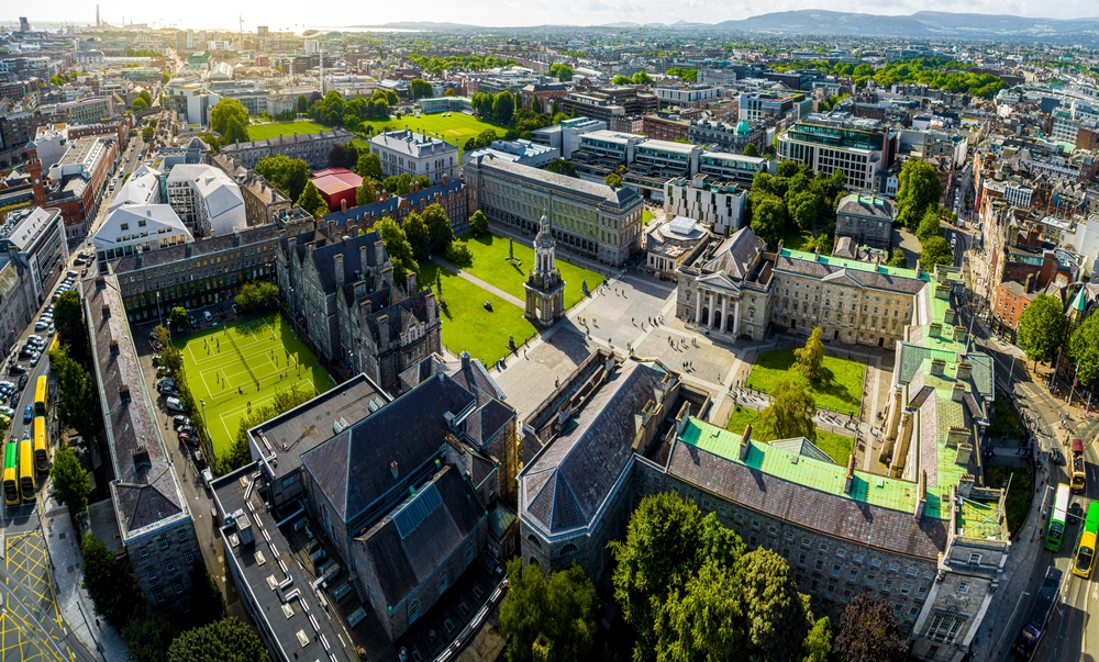 Légi felvétel a dublini Trinity College-ról. 